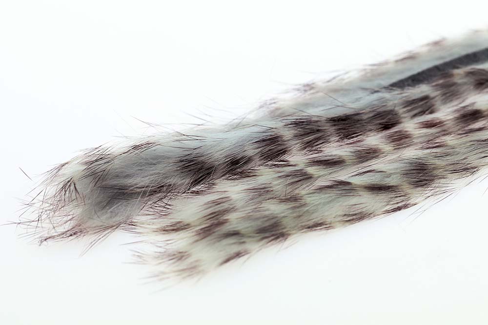3 mm Kanin Zonkerstrip - Shad Grå fra The Fly Co.