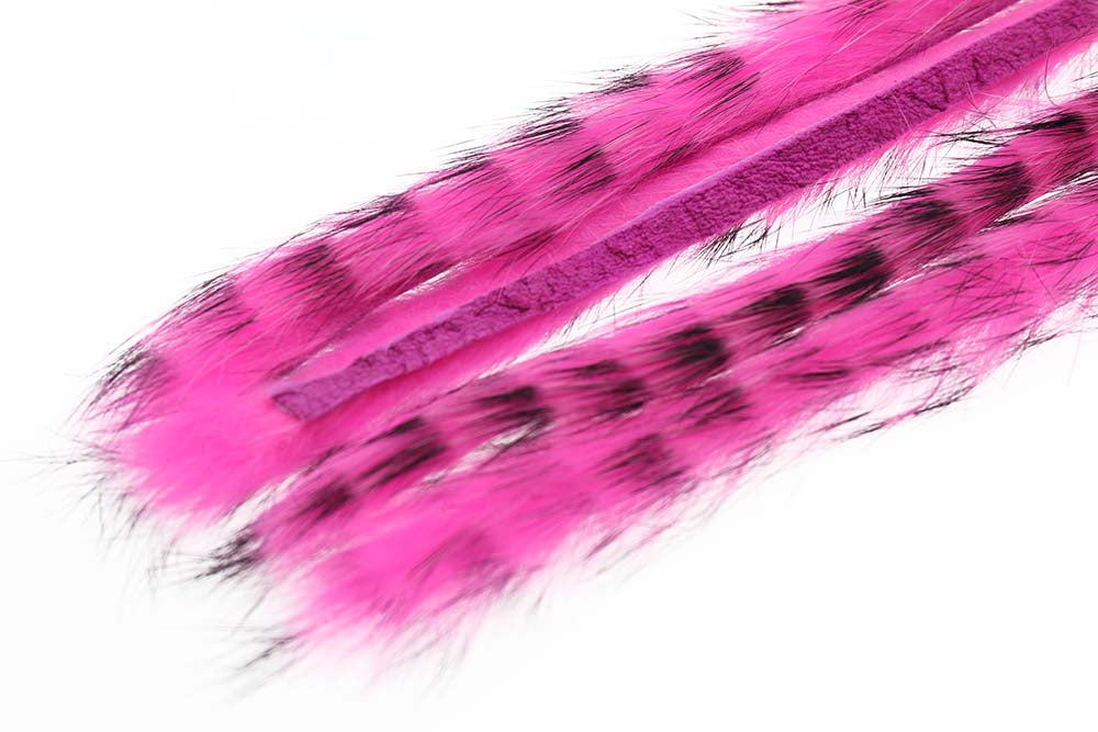 3 mm Kanin Stribet Zonkerstrip Fl.pink fra The Fly Co.